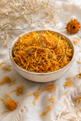 Dried Calendula petals